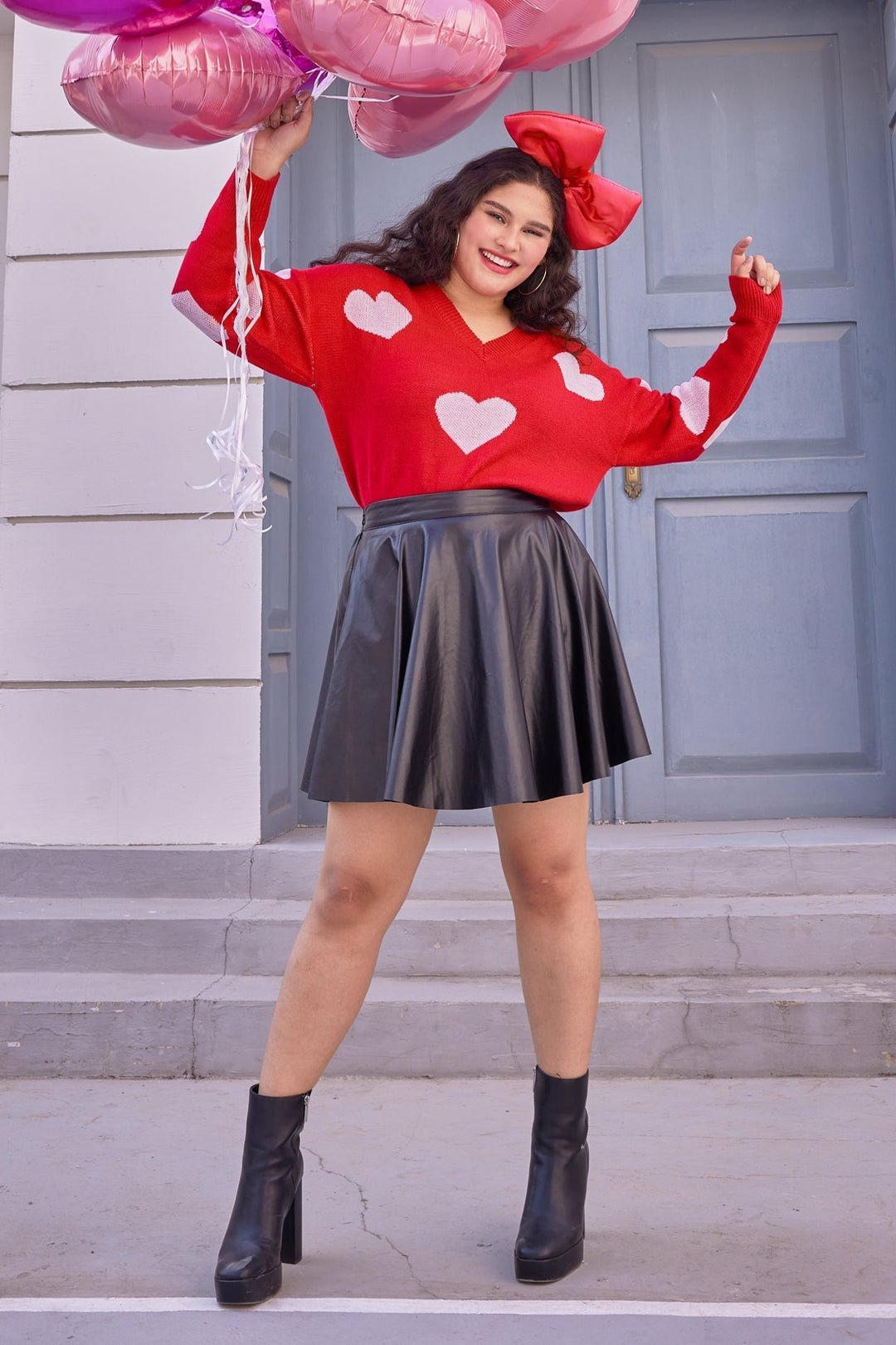 Hearts Print Knit V-neck Sweater