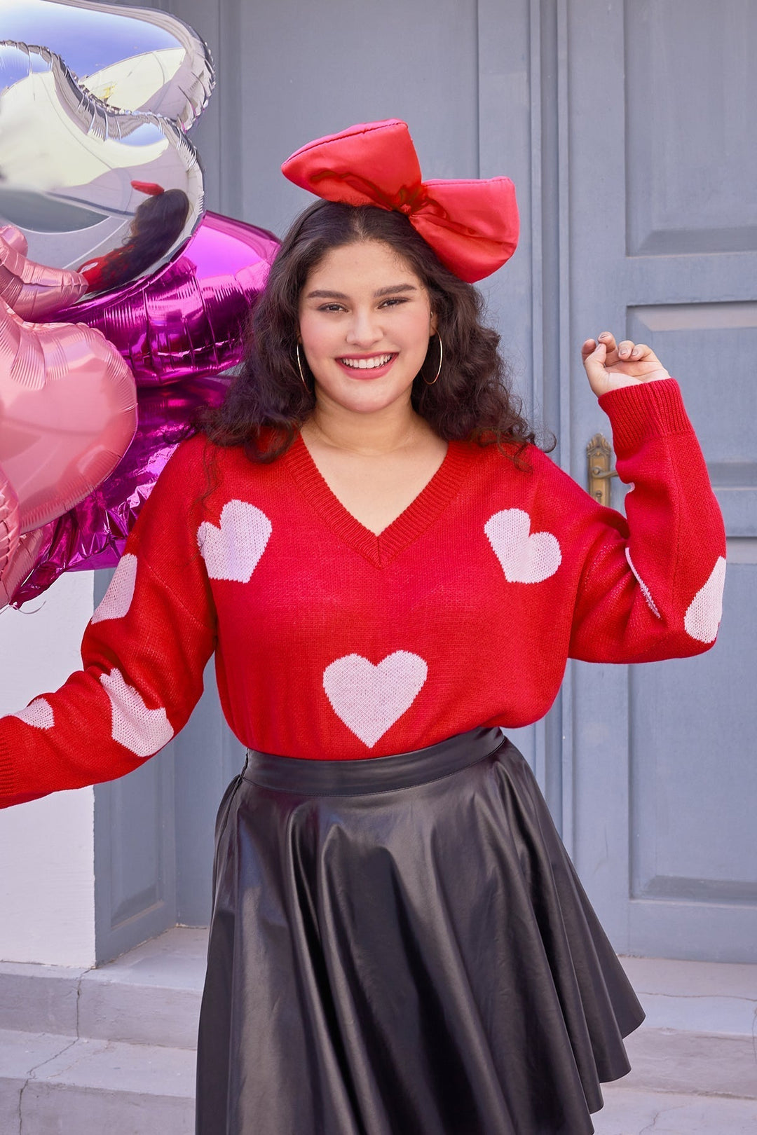 Hearts Print Knit V-neck Sweater