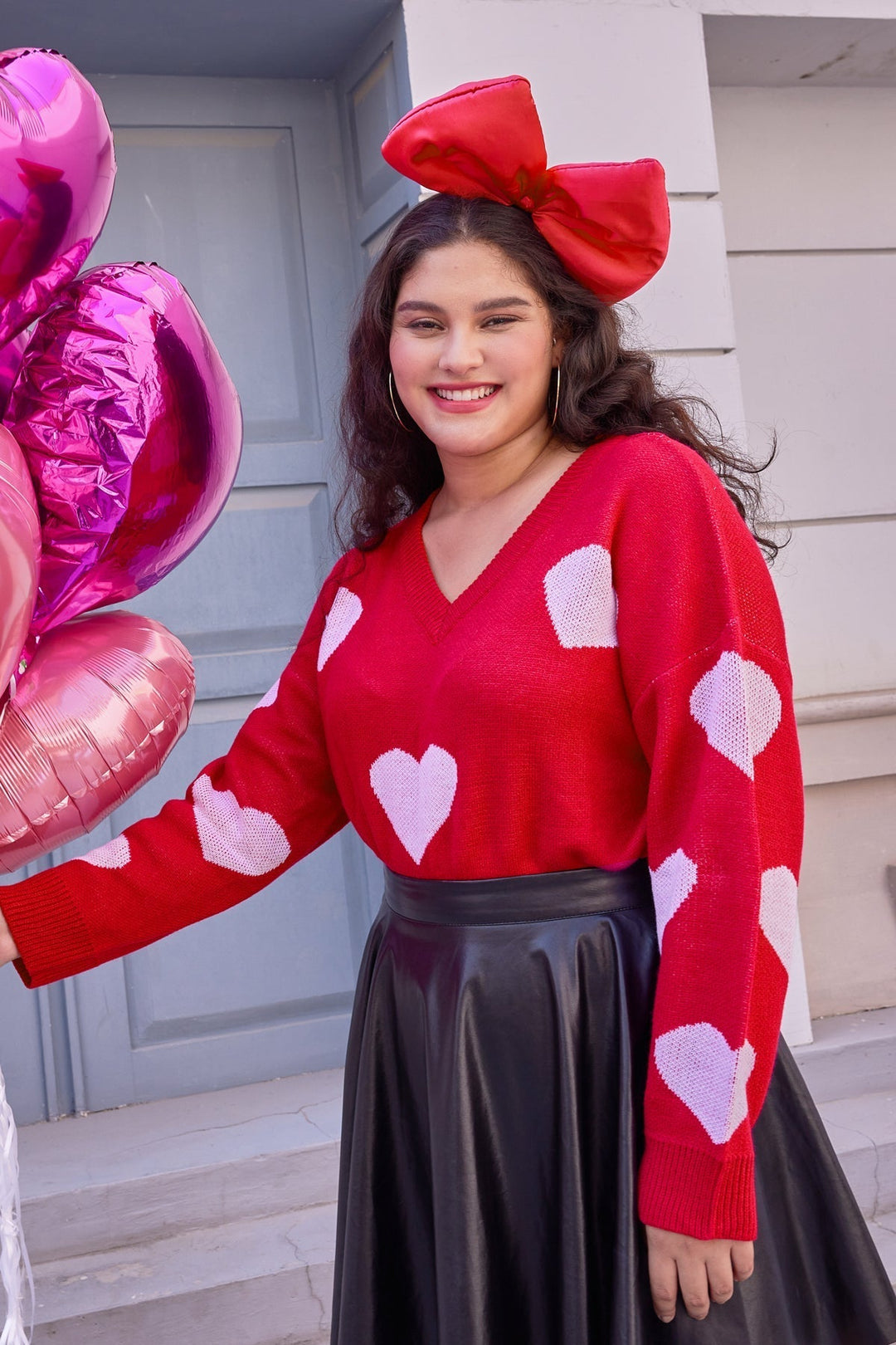 Hearts Print Knit V-neck Sweater