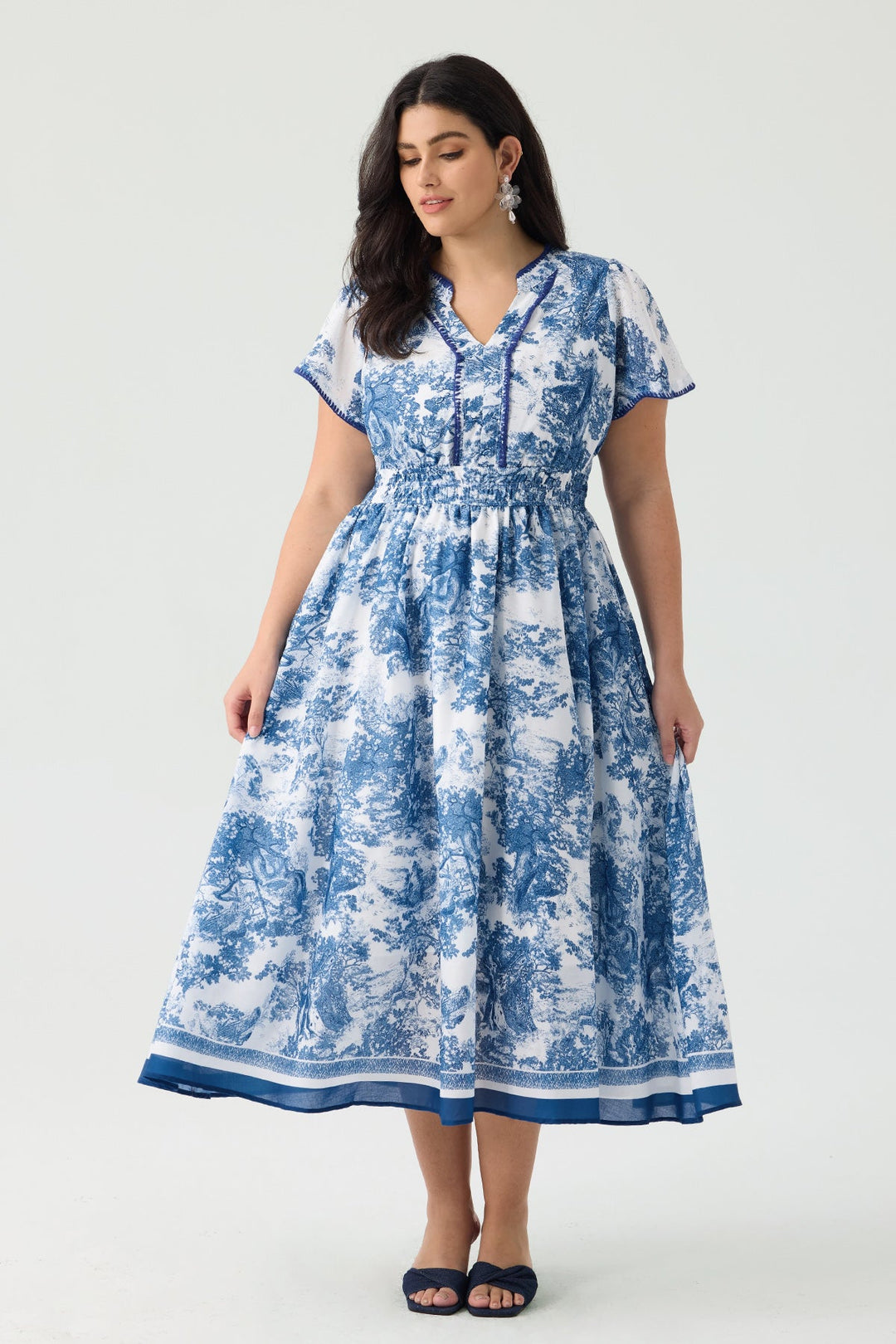 Pockets Chic Smocked Toile de Jouy Midi Dress