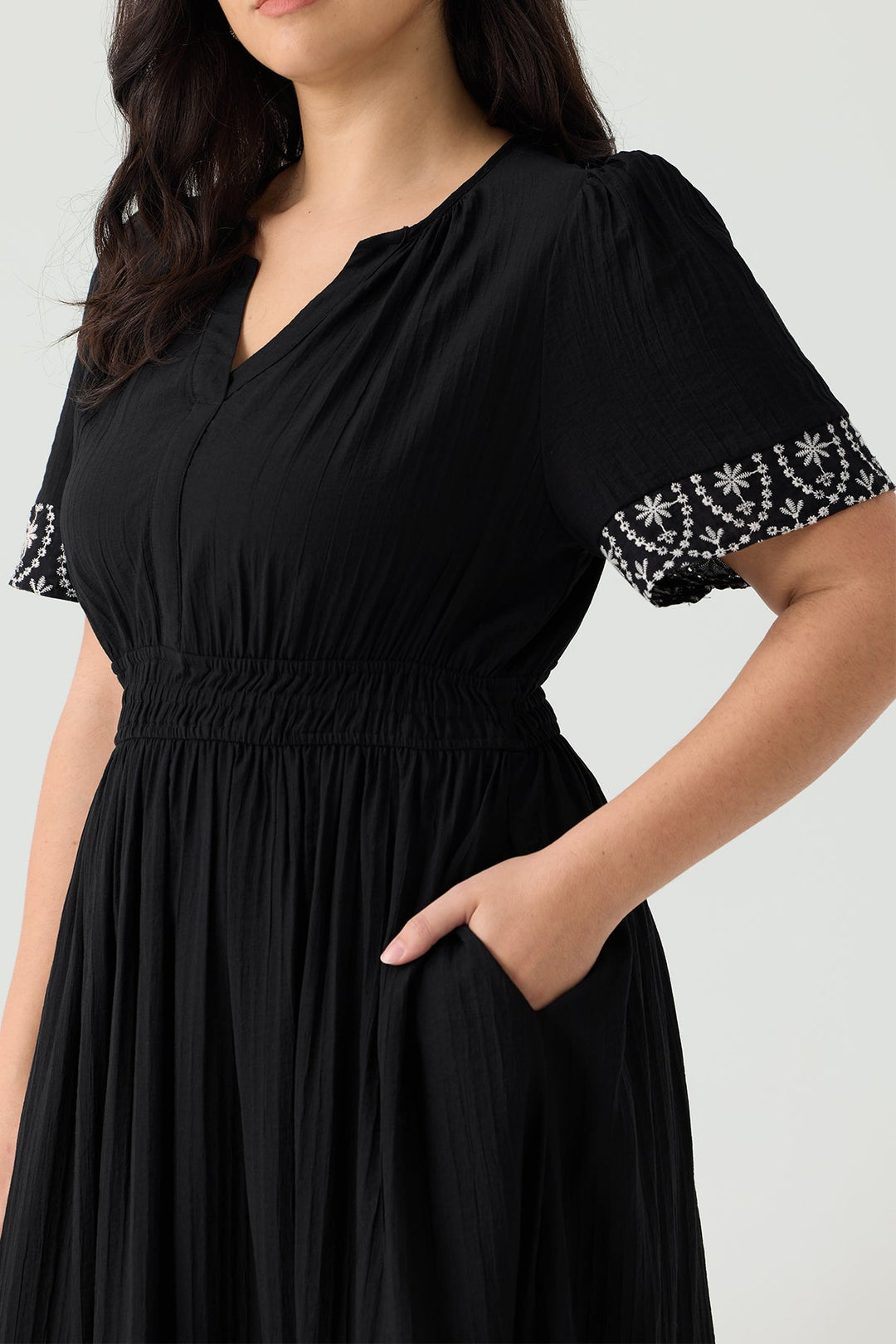 Pockets Boho Floral Embroidered Trim Flowy Midi Dress