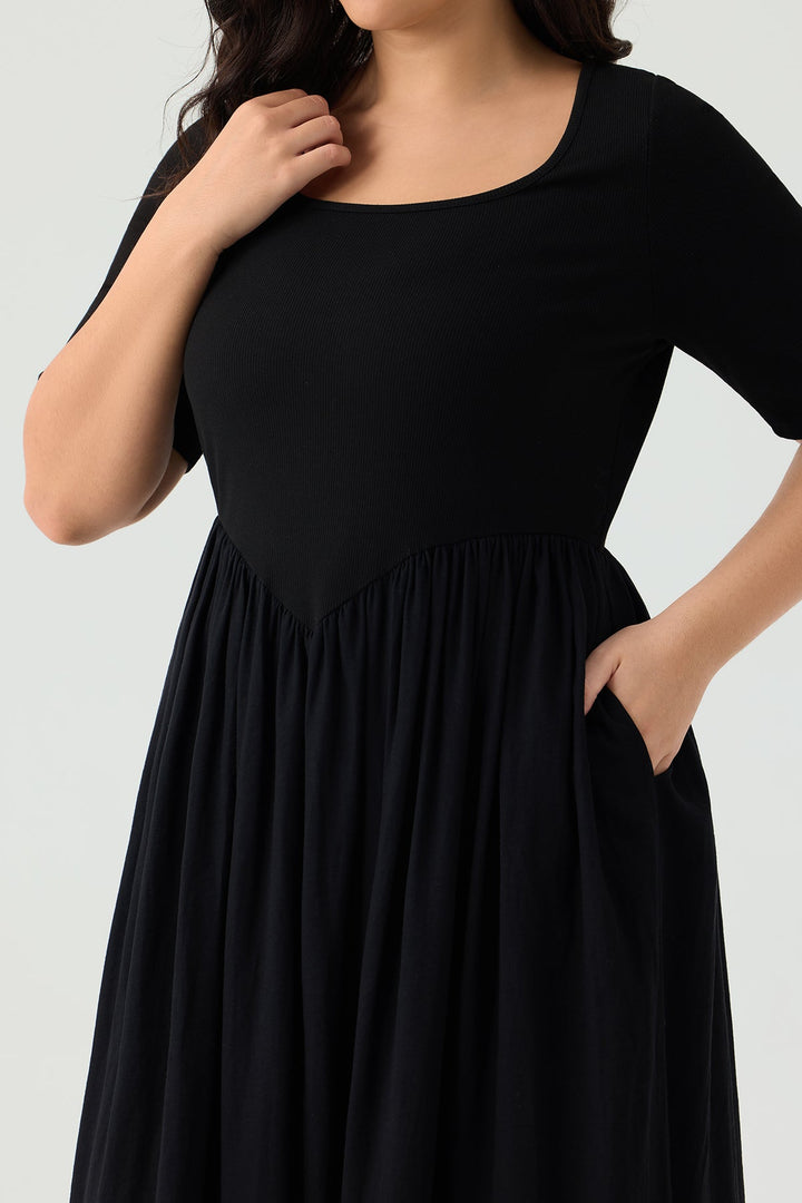 Pockets Lace Hem Pleated Black Midi Dress