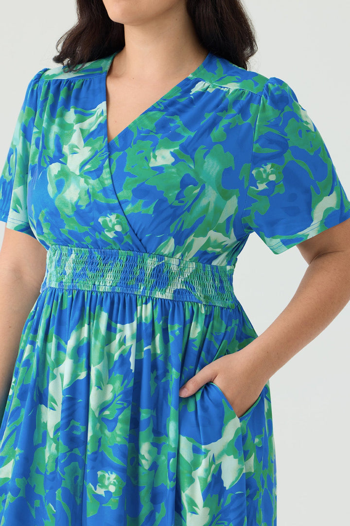 Pockets Smocked Waist Stars Print A-line Maxi Dress