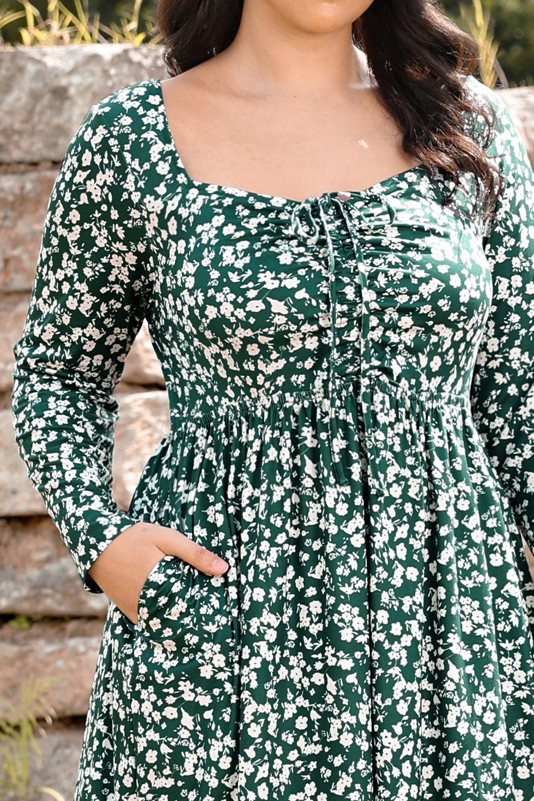 Pockets Floral Print Sweetheart Tie-Front Midi Dress