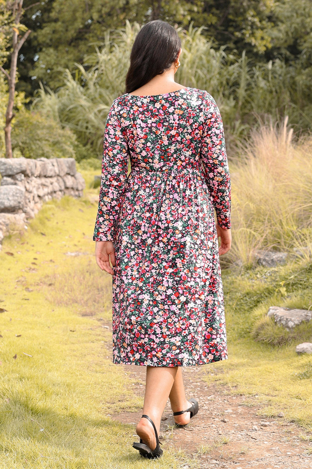 Pockets Floral Print Sweetheart Tie-Front Midi Dress