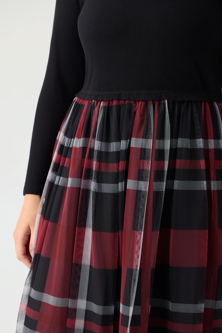 Colorblock Plaid Tulle Crew Neck Midi Dress