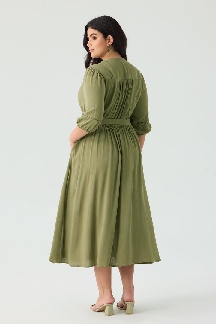 Pockets Adjustable Tie Waist Embroidered Details Green Midi Dress